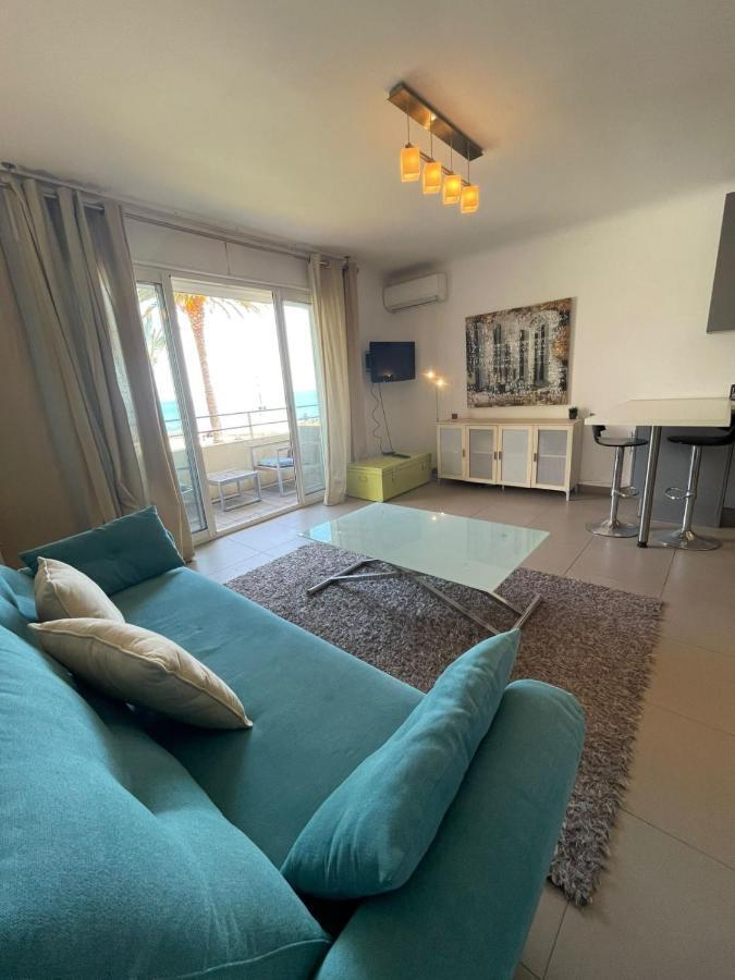 Fully Equipped Beachfront Studio In The Heart Of The City Center Bd Leclerc Antibes Exterior photo